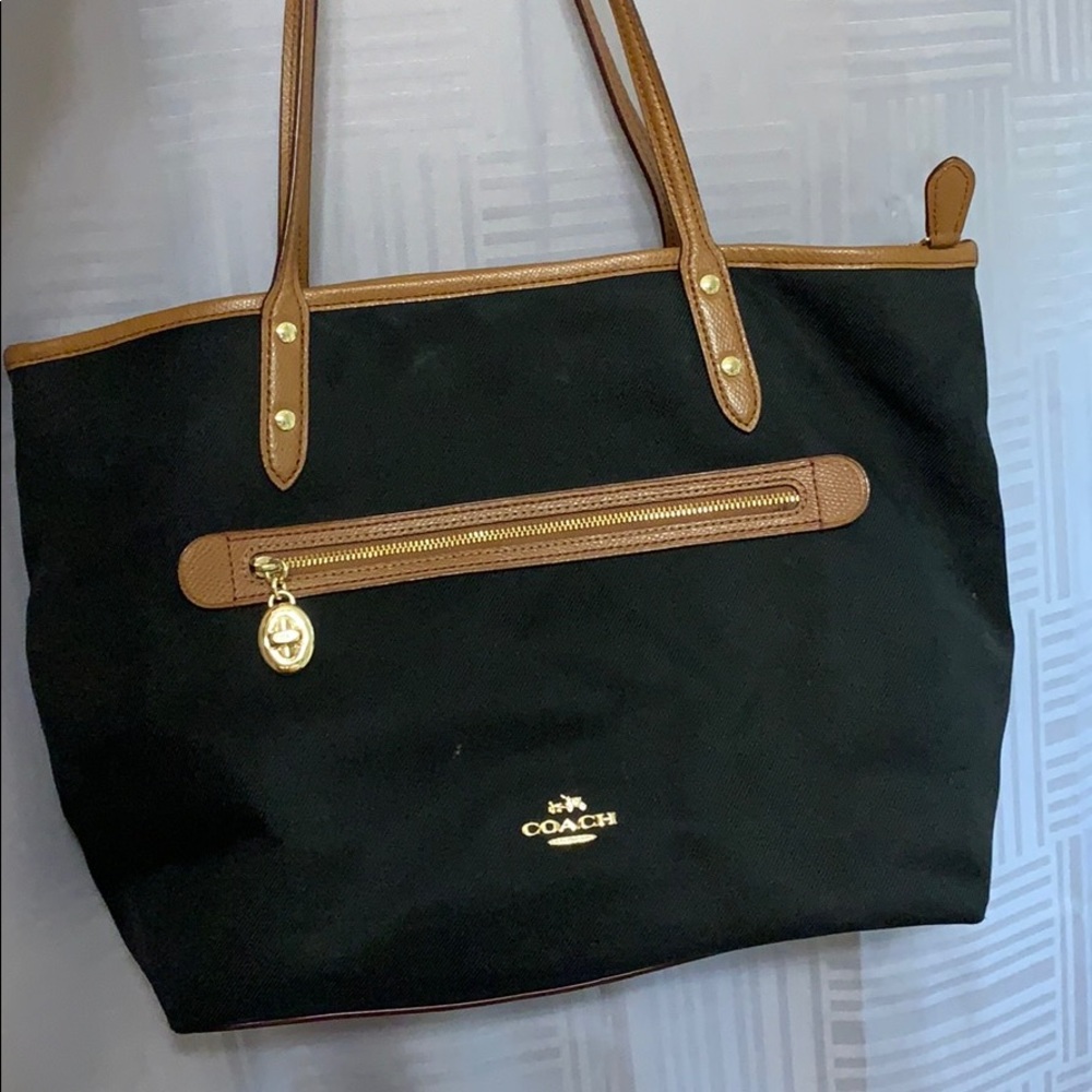Barely worn Black Coach Tote